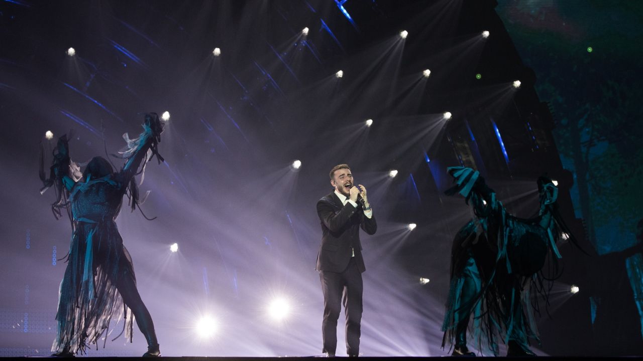 ¿Quién ganará la final del 66º Festival de la Canción de Eurovisión en Turín?  Periodista español: Christian Ochmann tiene una gran voz