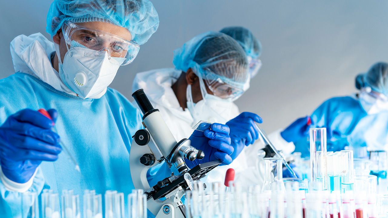Autorami listu są francuscy naukowcy i byli doradcy prezydentów USA (fot. Shutterstock/Sirichai Saengcharnchai) Autorami listu są francuscy naukowcy i byli doradcy prezydentów USA (fot. Shutterstock/Sirichai Saengcharnchai)
