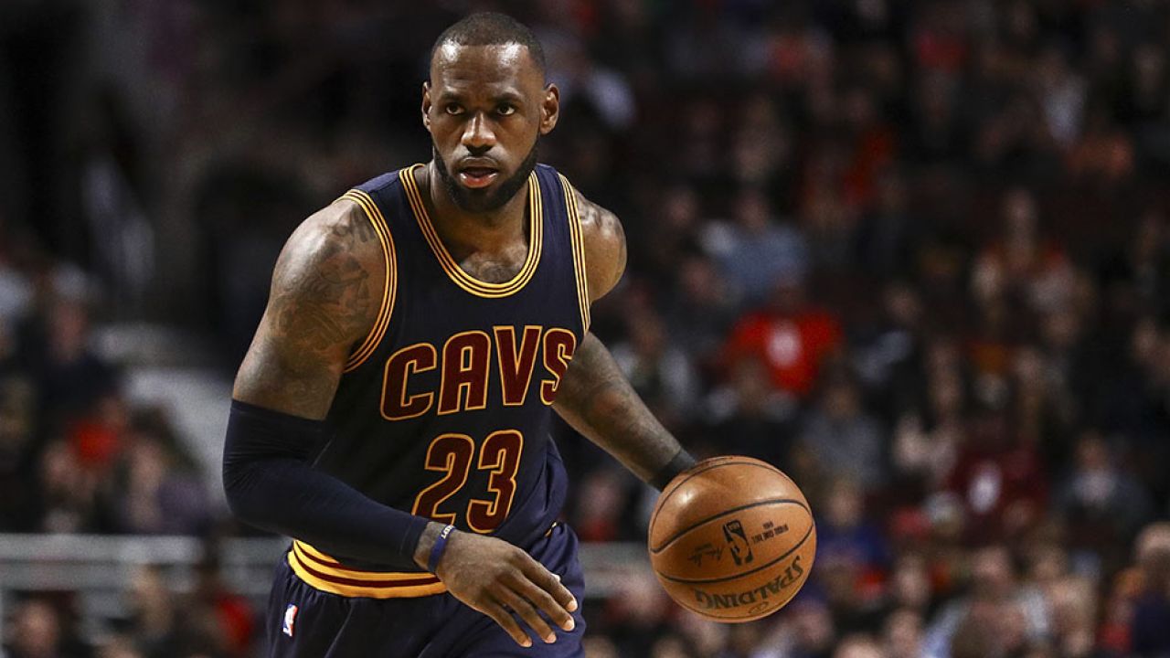 James był czterokrotnie wybierany MVP ligi zawodowej NBA (fot. Bilgin S. Sasmaz/Anadolu Agency/Getty Images) James był czterokrotnie wybierany MVP ligi zawodowej NBA (fot. Bilgin S. Sasmaz/Anadolu Agency/Getty Images)