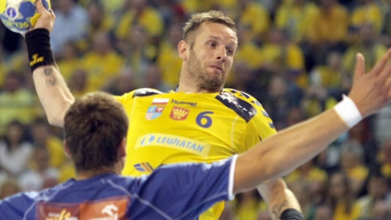 Grzegorz Tkaczyk spodziewa się w niedzielę trudnego spotkania (fot. PAP/Piotr Polak)