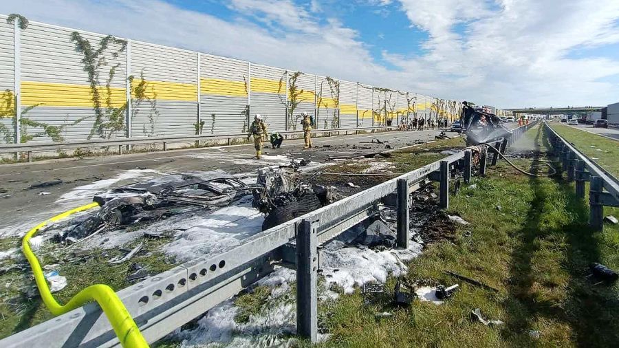 Śmiertelny wypadek na S8. Z samochodu niewiele zostało