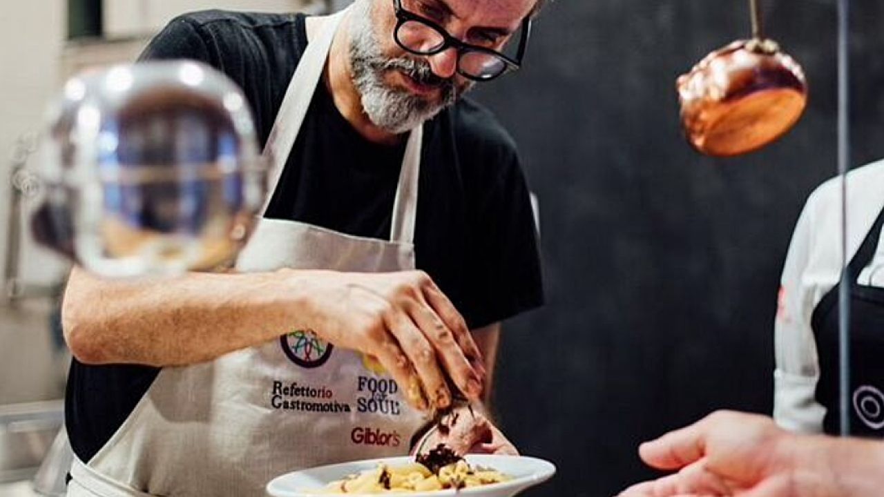 To nie pierwszy projekt Massimo Bottury dotyczący marnowania żywności (fot. Instagram/M.Bottura)