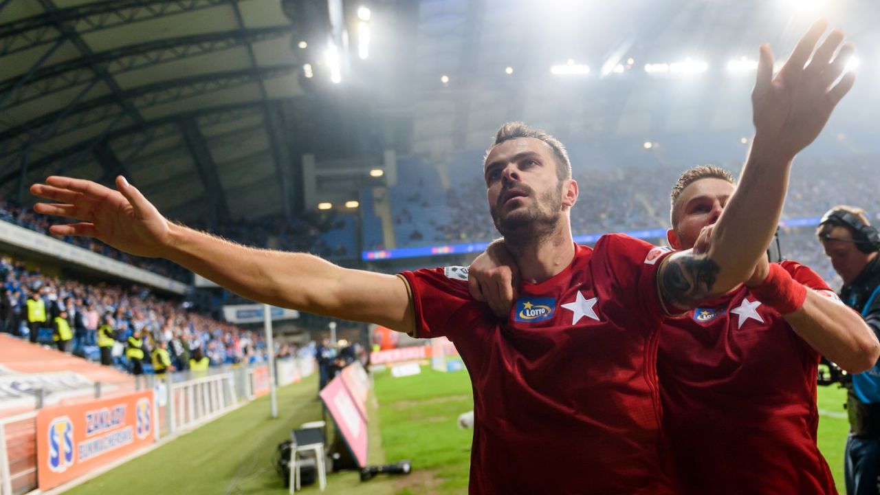 Paweł Brożek wciąż chce strzelać gole dla Wisły Kraków (fot. PAP/Jakub Kaczmarczyk)